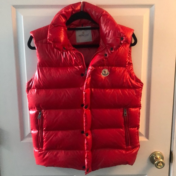 Moncler red vest size 2 Unisex’s - Picture 5 of 8